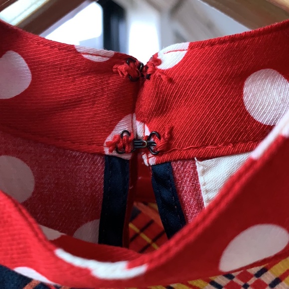 🦄 Anthropologie sleeveless top with drawstring - Picture 5 of 9